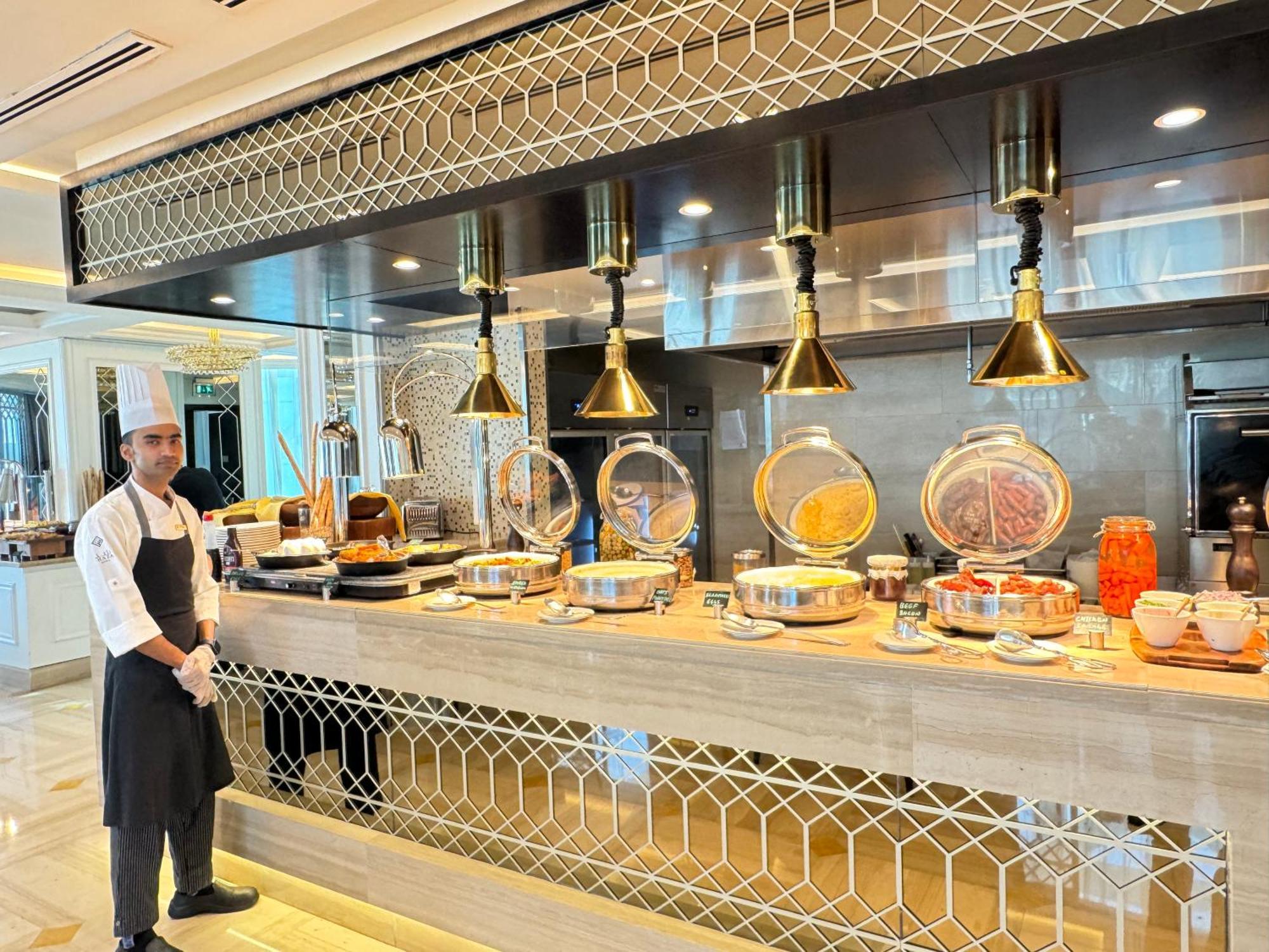 Hotel Shaza Doha Exterior foto A buffet at the Taj Mahal Palace, Mumbai, India